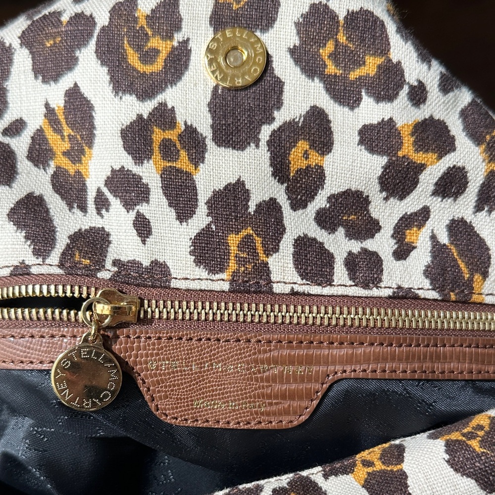 Stella McCartney - Brown Yellow Leopard Print on Cream Canvas Bag & Gold Chain - Picture 5 of 17